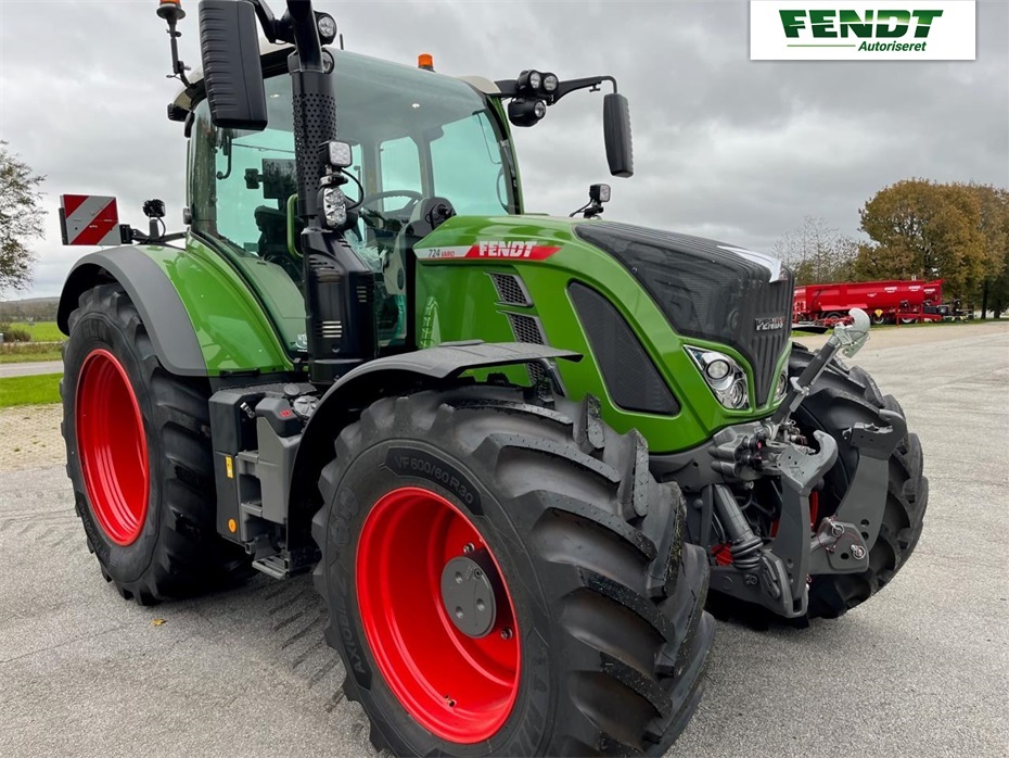 Fendt 724 VARIO GEN6 - Traktorer - Traktorer 4 wd - 2
