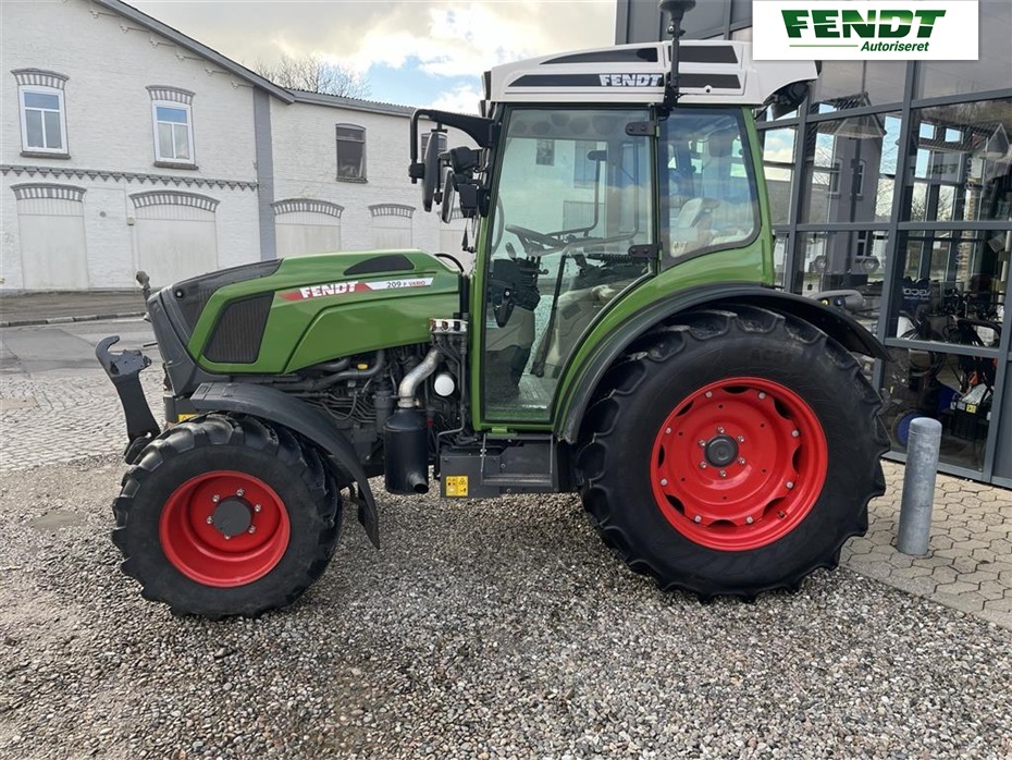 Fendt 209P Vario Som ny - Traktorer - Traktorer 4 wd - 4