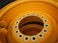 Bridgestone 20.5R25 D212 - Hjul/larvefødder - Komplette hjul - 8