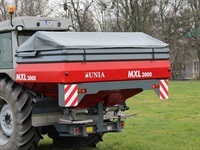 Unia MX 1600 - Gødningsmaskiner - Liftophængte gødningsspredere - 1