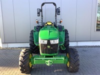 John Deere 4052M - Traktorer - Kompakt traktorer - 3