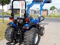 - - - 26 - Traktorer - Kompakt traktorer - 5
