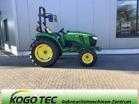 John Deere 4052M - Traktorer - Kompakt traktorer - 1