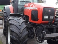 Massey Ferguson 8250 m.herregårdspakke frontlift - Traktorer - Traktorer 4 wd - 2