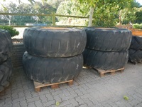 - - - Pirelli 20.5R25 - D182 - Hjul/larvefødder - Komplette hjul - 1