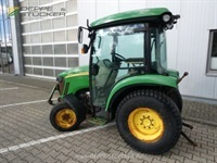 John Deere 3720 - Traktorer - Kompakt traktorer - 3