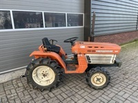 Kubota B1500 4wd 18 PK minitractor - Traktorer - Traktorer 2 wd - 3