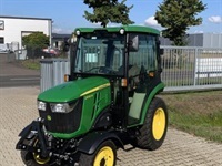 John Deere 2032R - Traktorer - Kompakt traktorer - 1