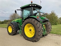 John Deere 8320R - Traktorer - Traktorer 4 wd - 2