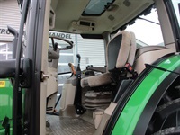 John Deere 6110 R med frontlift, affjedret foraksel og affjedret kabine - Traktorer - Traktorer 4 wd - 4