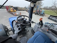 New Holland T6050 KUN 2100 TIMER! RANGECOMMAND OG FULD AFFJEDRING! - Traktorer - Traktorer 4 wd - 17
