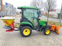 John Deere 2026R (Neu) mit Schild und Streuer - Traktorer - Traktorer 2 wd - 5