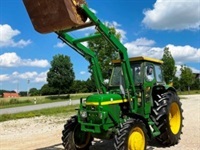 John Deere 2130 S - Traktorer - Traktorer 2 wd - 1