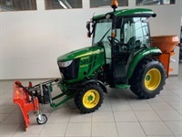 John Deere 3046R - Traktorer - Kompakt traktorer - 2