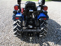 Solis 26 6+2 Gearmaskine med Servostyring og brede traktorhjul - Traktorer - Traktorer 4 wd - 3
