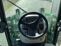 John Deere 4066R - Traktorer - Kompakt traktorer - 8
