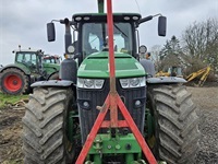 John Deere 8370 R - Traktorer - Traktorer 4 wd - 8