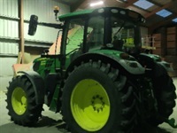 John Deere 6130R - Traktorer - Traktorer 2 wd - 4