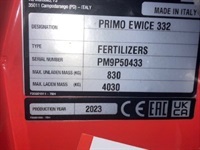 - - - PRIMO EW ISOTRONIC - Gødningsmaskiner - Liftophængte gødningsspredere - 6