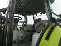 - - - ARION 460 CIS - Traktorer - Traktorer 2 wd - 8