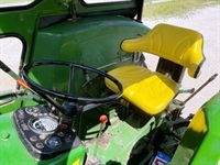 John Deere 2130 S - Traktorer - Traktorer 2 wd - 8