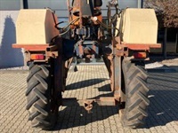 - - - 640V - Traktorer - Traktorer 2 wd - 3
