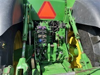 John Deere 8320R Med front lift og front PTO - Traktorer - Traktorer 4 wd - 6