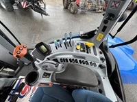 New Holland T7.170 KUN 5800 TIMER OG FULD AFFJEDRING! - Traktorer - Traktorer 4 wd - 15