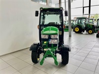 John Deere 2038R - Traktorer - Kompakt traktorer - 5