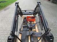- - - Schwinge+ Konsolen für Case JXU und New Holland T5000 Serie - Traktor tilbehør - Frontlæssere - 7