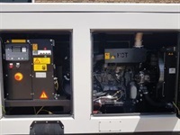 - - - HFW60 Iveco Stamford 60 kVA Supersilent generatorset New ! - Generatorer - 3