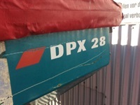 - - - DPX 28 - Gødningsmaskiner - Liftophængte gødningsspredere - 6