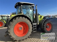 - - - ARION 660 CMATIC CIS+ - Traktorer - Traktorer 2 wd - 3