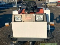 Gutbrod Kehrmaschine B1320D - Traktorer - Kompakt traktorer - 2