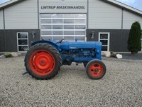Fordson Major Diesel traktor - Traktorer - Traktorer 2 wd - 3