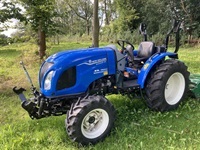 New Holland Boomer 55 HST med frontlift - Traktorer - Kompakt traktorer - 1