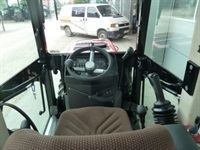 - - - 824 - Traktorer - Traktorer 4 wd - 8