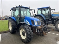 New Holland TL90A - Traktorer - Traktorer 4 wd - 2
