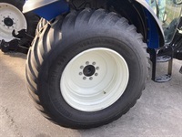 Trelleborg Twin 404 New Holland T4 serie - Traktor tilbehør - Komplette hjul - 1