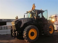 - - - FASTRAC 8330 - Traktorer - Traktorer 2 wd - 1
