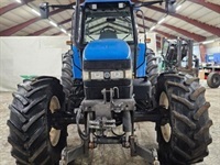 New Holland 8160 - Traktorer - Traktorer 2 wd - 4