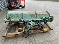 Holsø 230 hydraulisk kost med hydraulisk sving - Traktormonteret koste/fejemaskiner - Trepunktsophængt - 3