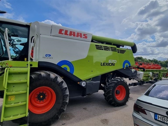 CLAAS LEXION 670 - Høstmaskiner - Mejetærskere