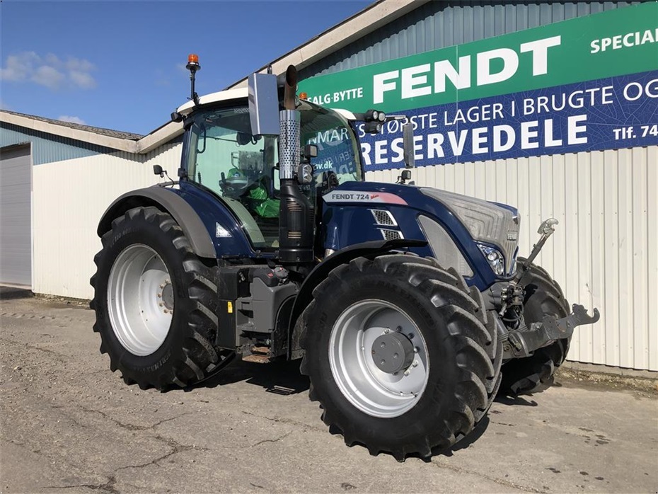 Fendt 724 Vario S4 Profi Plus - Traktorer - Traktorer 4 wd - 5