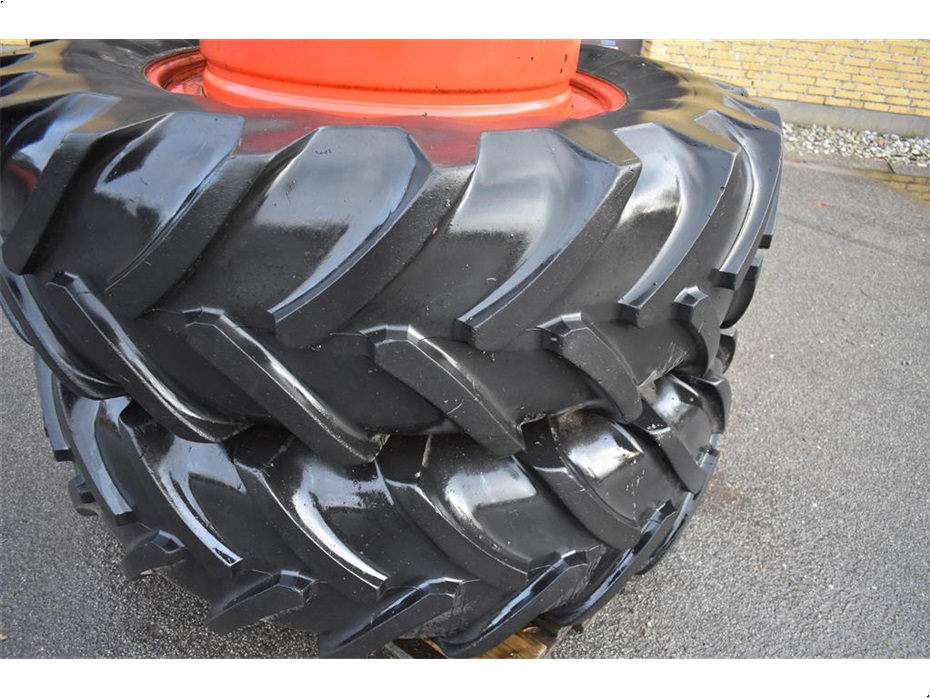 Michelin 18,4 X 38 - Traktor tilbehør - Dæk - 2