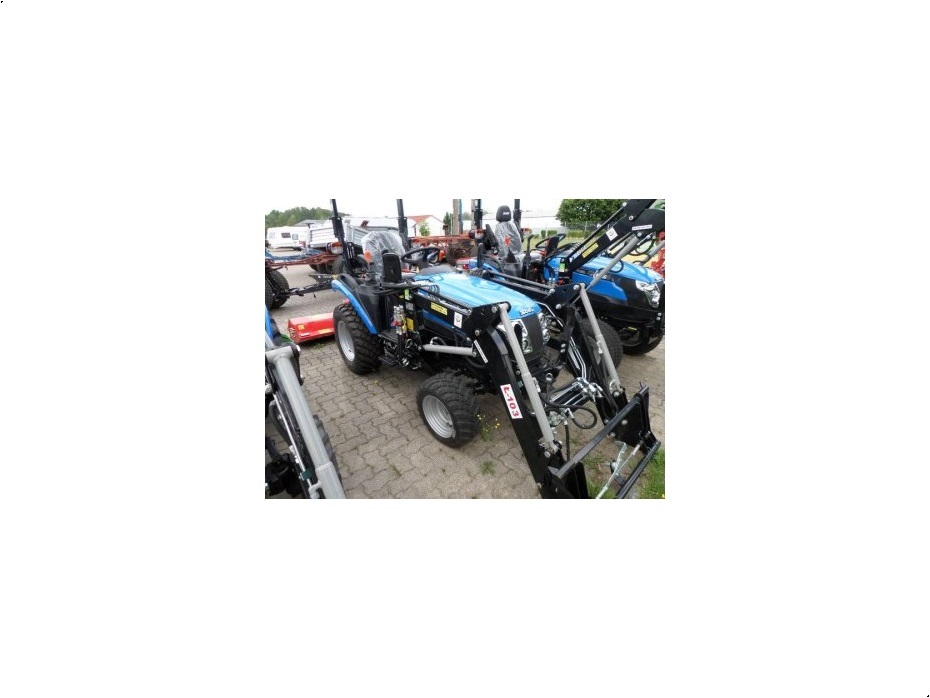 - - - 26 TYP 9+9 - Traktorer - Kompakt traktorer - 1