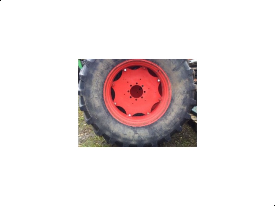Firestone 540/65 r 28 radial 9000 - Traktor tilbehør - Komplette hjul - 2
