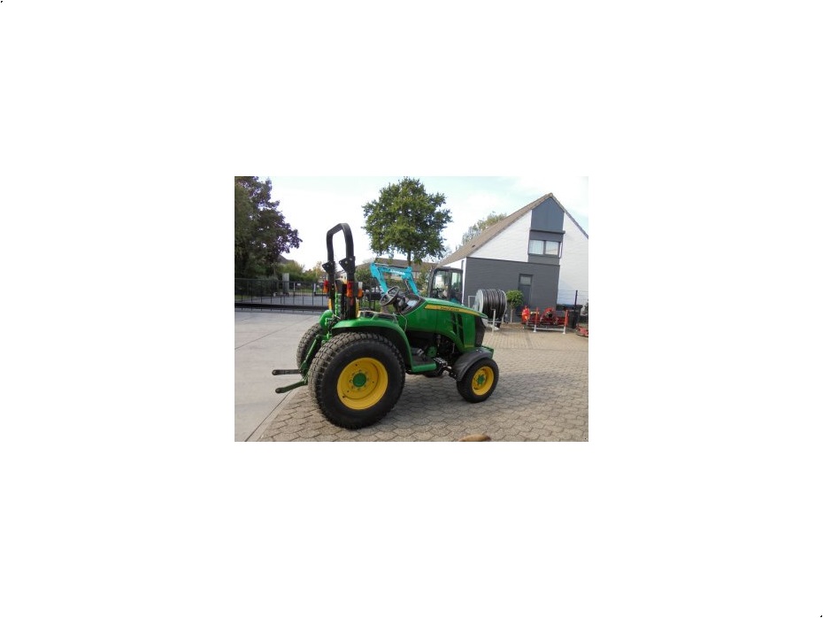 John Deere 3045R - Traktorer - Traktorer 2 wd - 8