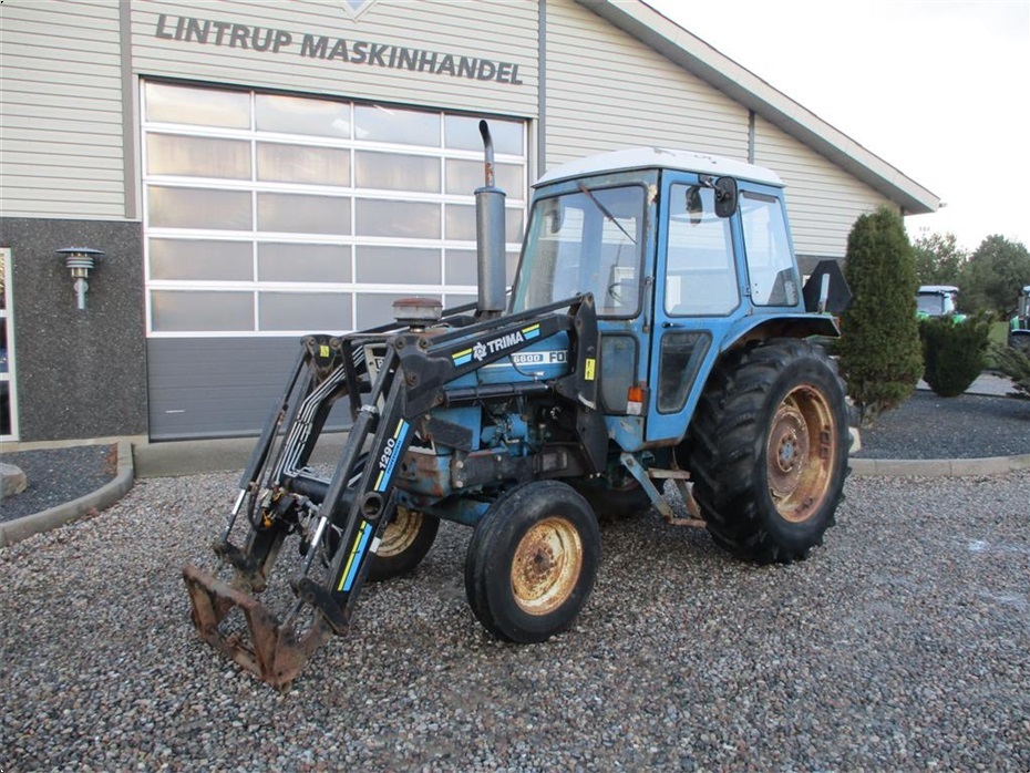 Ford 6600 med frontlæsser - Traktorer - Traktorer 2 wd - 2