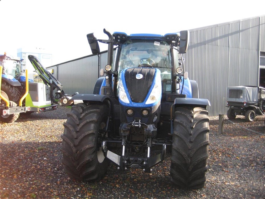 New Holland T7.225 AC - Traktorer - Traktorer 4 wd - 7